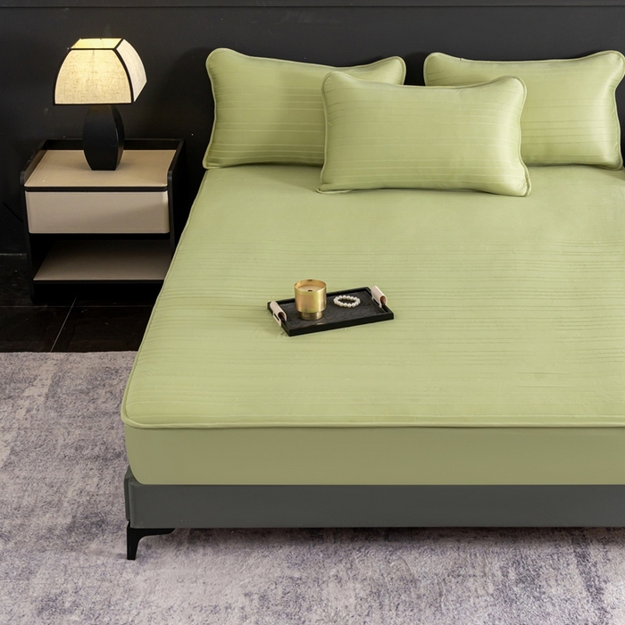 91家纺网 家纺一手货源 找家纺 香澜雅室 2026新款凉感丝床笠夏被四件套 超凡绿（其他规格可定制）