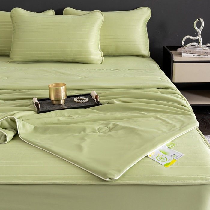 91家纺网 家纺一手货源 找家纺 香澜雅室 2026新款凉感丝床笠夏被四件套 超凡绿（其他规格可定制）