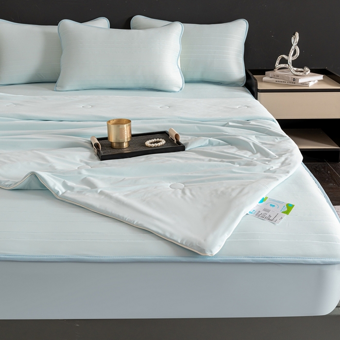 91家纺网 家纺一手货源 找家纺 香澜雅室 2026新款凉感丝床笠夏被四件套 光晕蓝（其他规格可定制）