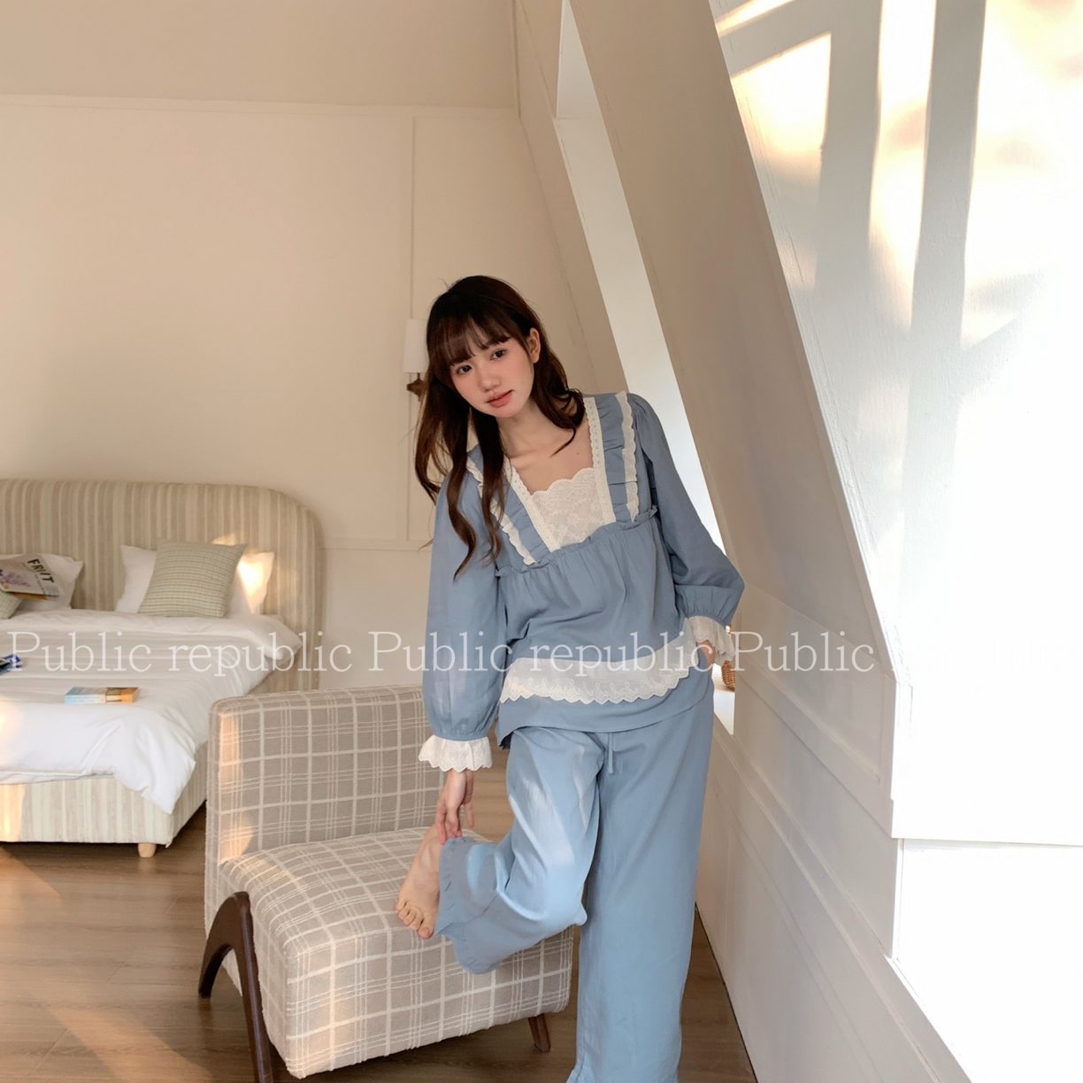 91家纺网 家纺一手货源 找家纺 妍景家居生活馆 2026新款格韩系法式宫廷方领花边纯棉套装 孔雀蓝