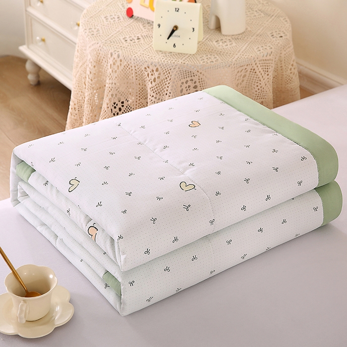 91家纺网 家纺一手货源 找家纺 欧朵 2026新款A类水洗棉夏被系列 爱心蝴蝶结