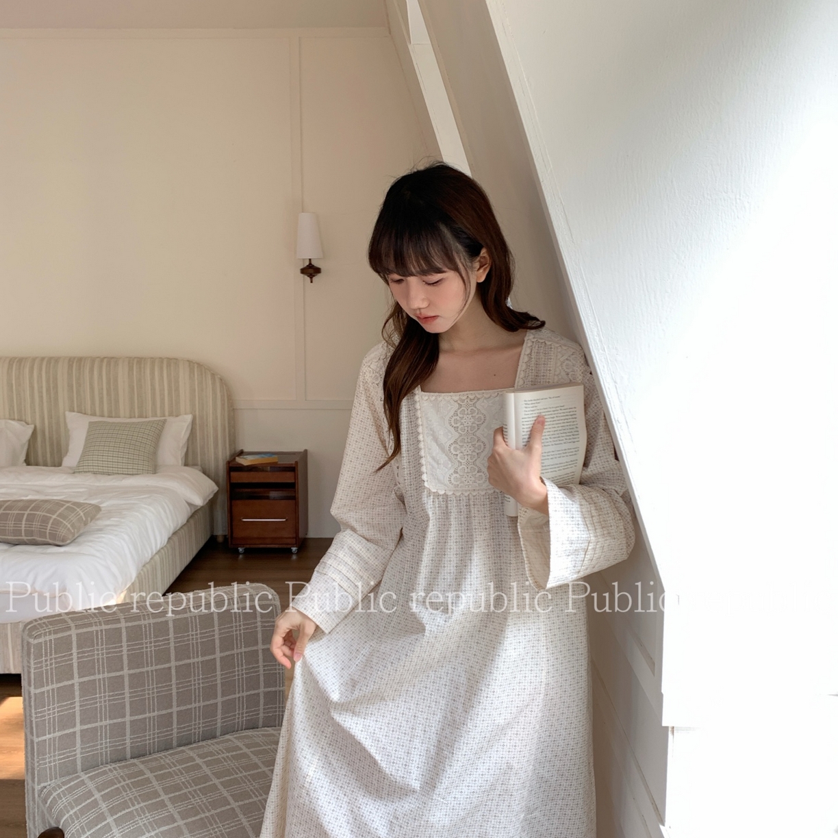 91家纺网 家纺一手货源 找家纺 （总）妍景家居生活馆 2026新款韩系方领刺绣印花睡裙