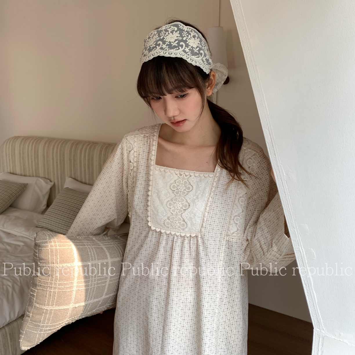 91家纺网 家纺一手货源 找家纺 （总）妍景家居生活馆 2026新款韩系方领刺绣印花睡裙