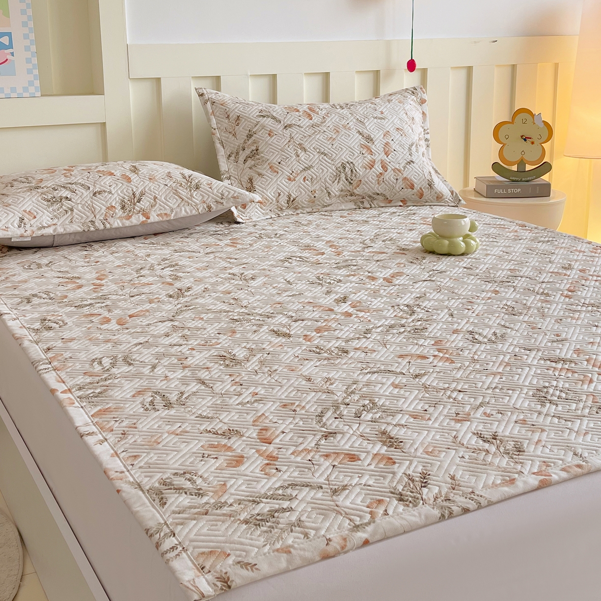 91家纺网 家纺一手货源 找家纺 金鑫汇家纺 2026春夏新款成人床新花型老粗布夹棉床盖软凉席席子可以机洗 月下花影·桔