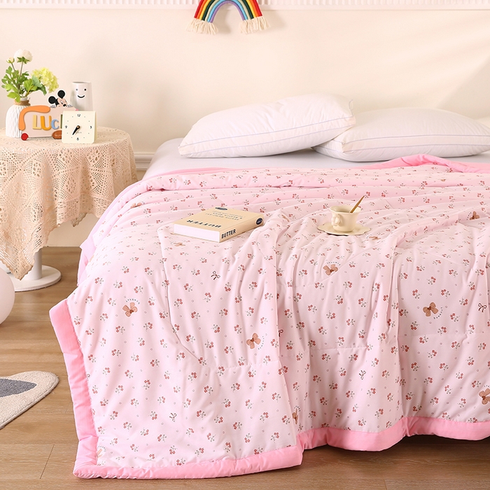 91家纺网 家纺一手货源 找家纺 欧朵 2026新款A类水洗棉夏被系列 蝴蝶花