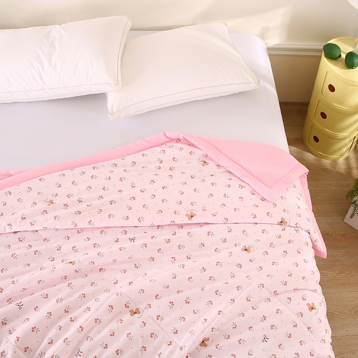 91家纺网 家纺一手货源 找家纺 欧朵 2026新款A类水洗棉夏被系列 蝴蝶花