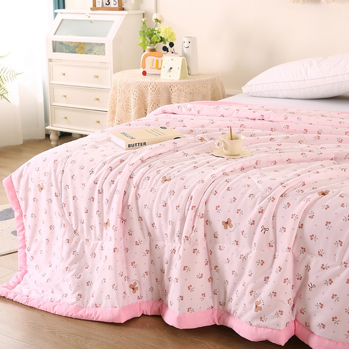 91家纺网 家纺一手货源 找家纺 欧朵 2026新款A类水洗棉夏被系列 蝴蝶花