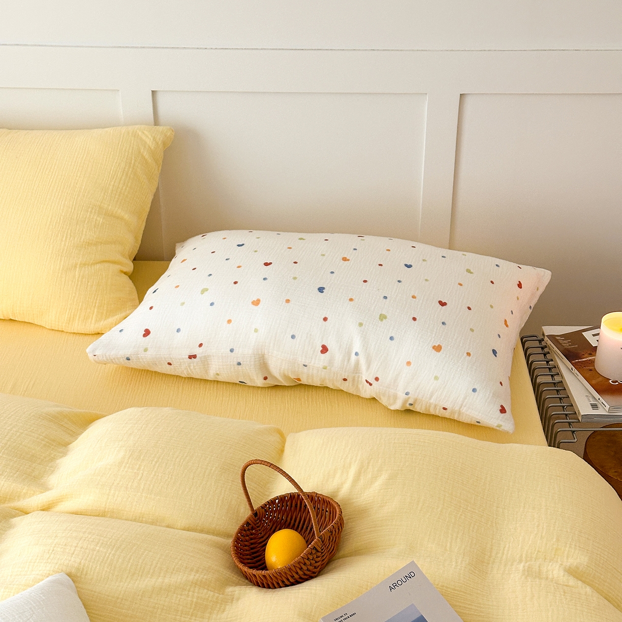 91家纺网 家纺一手货源 找家纺 玖弘家居 2026新款糖果印花色系皱皱纱四件套系列 暖黄（暖黄+蜜黄圆点）