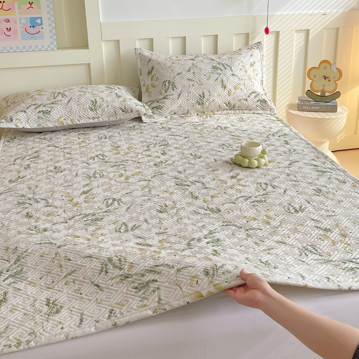 91家纺网 家纺一手货源 找家纺 金鑫汇家纺 2026春夏新款成人床新花型老粗布夹棉床盖软凉席席子可以机洗 月下花影-绿