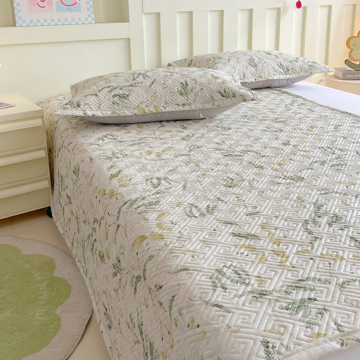 91家纺网 家纺一手货源 找家纺 金鑫汇家纺 2026春夏新款成人床新花型老粗布夹棉床盖软凉席席子可以机洗 月下花影-绿