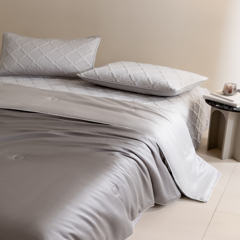 91家纺网 家纺一手货源 找家纺 吾诺家居 2026春夏新款双拼色莱赛尔天丝夏被夏凉被空调被-天纯系列 天丝-深浅灰