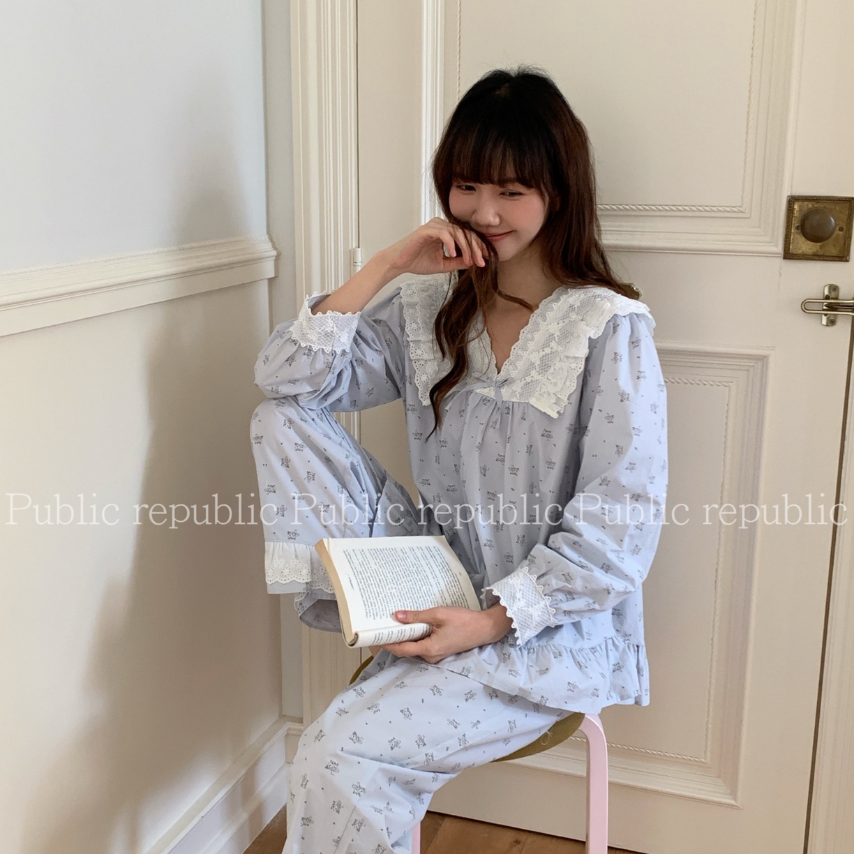 91家纺网 家纺一手货源 找家纺 （总）妍景家居生活馆 2026新款韩系蕾丝V领荷叶边印花套装