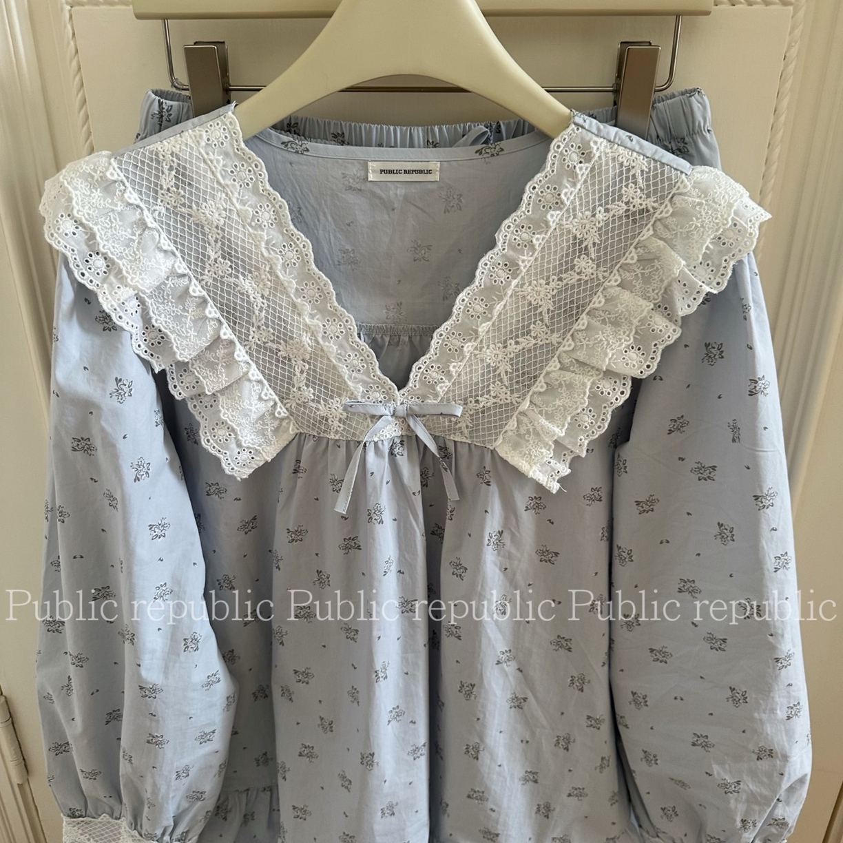 91家纺网 家纺一手货源 找家纺 （总）妍景家居生活馆 2026新款韩系蕾丝V领荷叶边印花套装