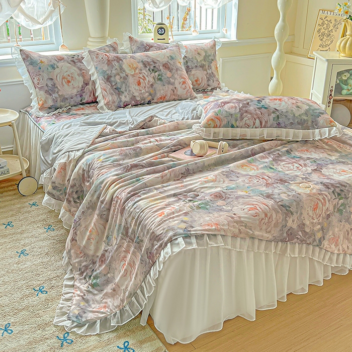 91家纺网 家纺一手货源 找家纺 （总）栩裕纺织 2026新款（常年不断货）A类凉感丝床裙款凉席夏被四件套花边空调被三件套