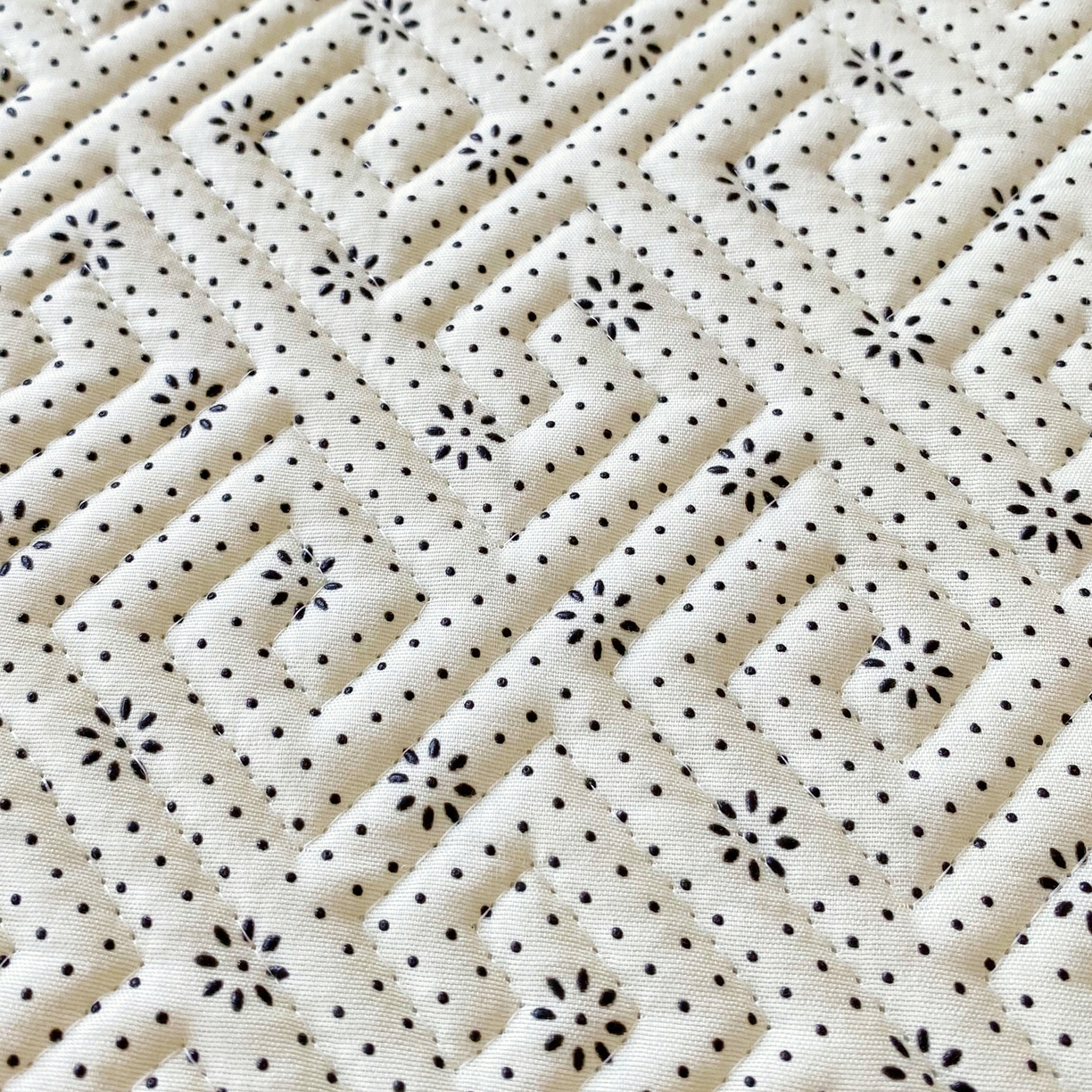 91家纺网 家纺一手货源 找家纺 金鑫汇家纺 2026春夏新款成人床新花型老粗布夹棉床盖软凉席席子可以机洗 波西米亚