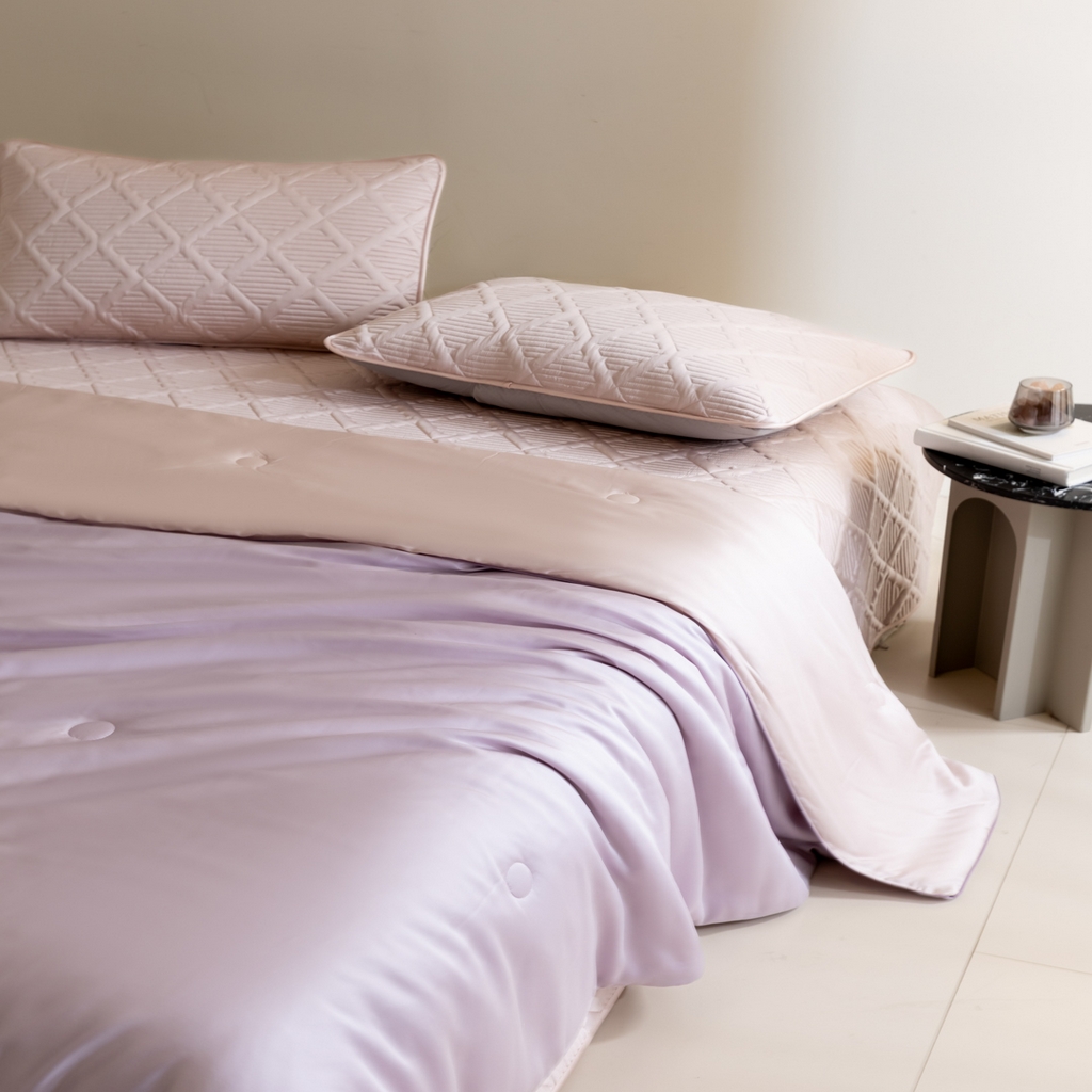 91家纺网 家纺一手货源 找家纺 吾诺家居 2026春夏新款双拼色莱赛尔天丝夏被夏凉被空调被-天纯系列 天丝-紫粉色