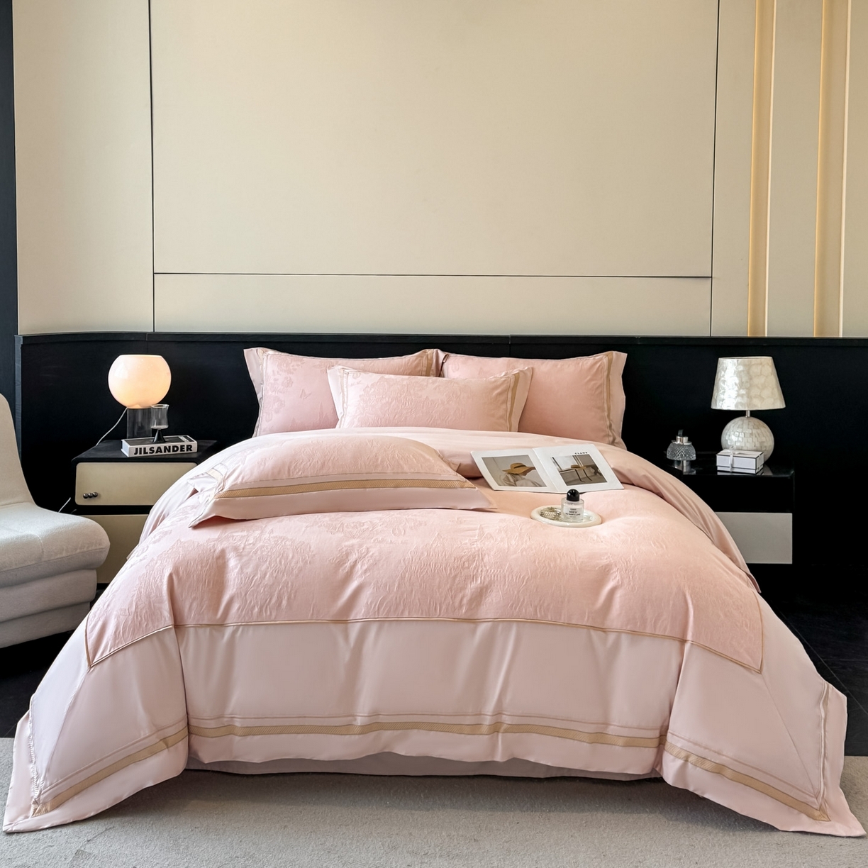 91家纺网 家纺一手货源 找家纺 （总）博纳家纺 2026春夏新款60支全棉纯棉厚织提花绣花宽边高级简奢纯棉四件套-琼楼玉宇