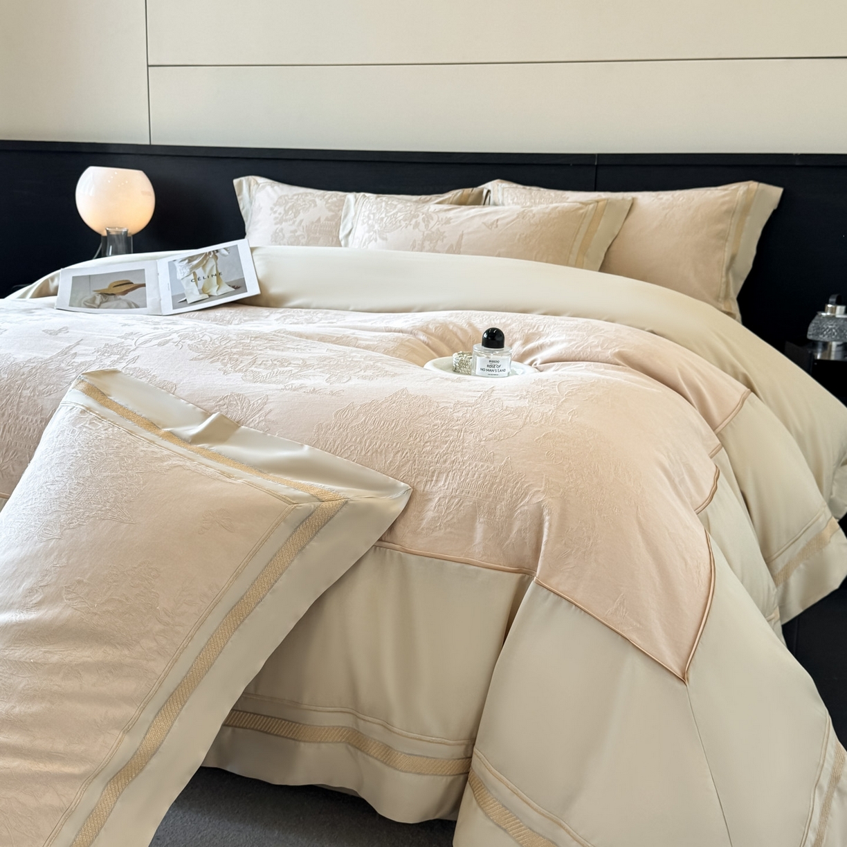 91家纺网 家纺一手货源 找家纺 博纳家纺 2026春夏新款60支全棉纯棉厚织提花绣花宽边高级简奢纯棉四件套-琼楼玉宇 琼楼玉宇-香槟