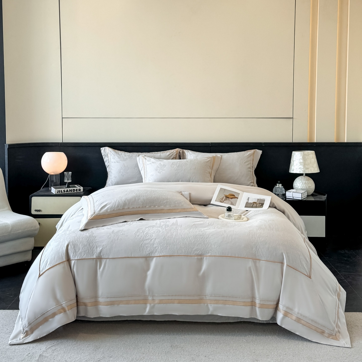 91家纺网 家纺一手货源 找家纺 博纳家纺 2026春夏新款60支全棉纯棉厚织提花绣花宽边高级简奢纯棉四件套-琼楼玉宇 琼楼玉宇-炫彩银