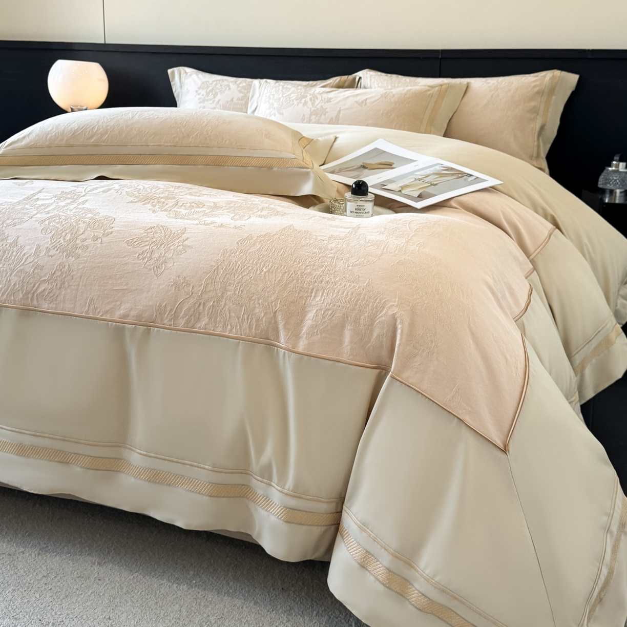 91家纺网 家纺一手货源 找家纺 博纳家纺 2026春夏新款60支全棉纯棉厚织提花绣花宽边高级简奢纯棉四件套-琼楼玉宇 琼楼玉宇-香槟