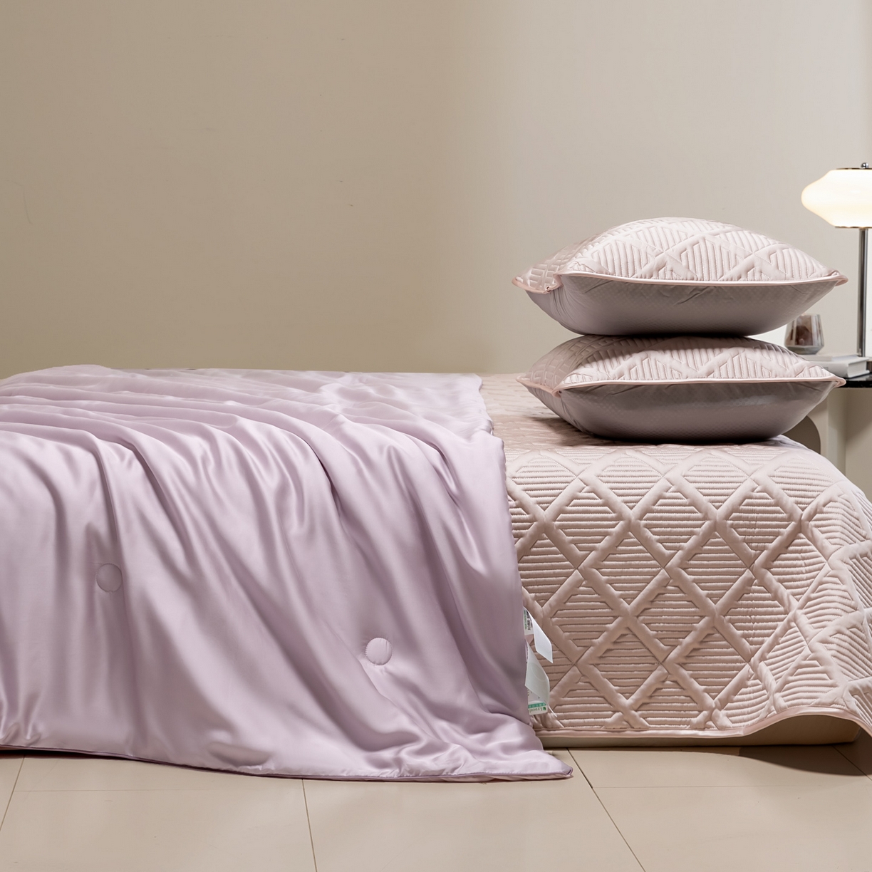 91家纺网 家纺一手货源 找家纺 吾诺家居 2026春夏新款双拼色莱赛尔天丝夏被夏凉被空调被-天纯系列 天丝-紫粉色