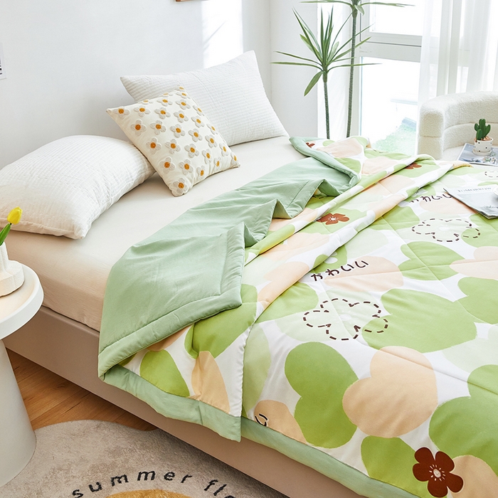 91家纺网 家纺一手货源 找家纺 欧朵 2026新款A类水洗棉夏被系列 心心相印