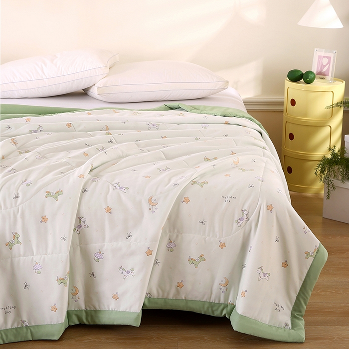 91家纺网 家纺一手货源 找家纺 欧朵 2026新款A类水洗棉夏被系列 游乐园