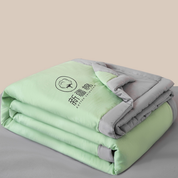 91家纺网 家纺一手货源 找家纺 憨豆  2026新款撞色双拼新疆棉花被夏被无印风水洗棉空调被夏凉被子（常年有货） 棉朵-抹茶灰