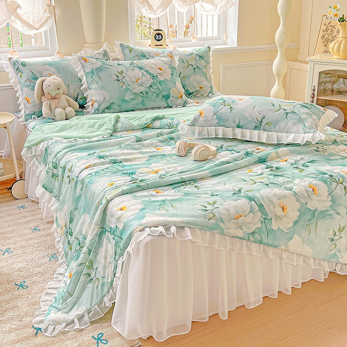 栩裕纺织 2026新款（常年不断货）A类凉感丝床裙款凉席夏被四件套花边空调被三件套 近水楼台