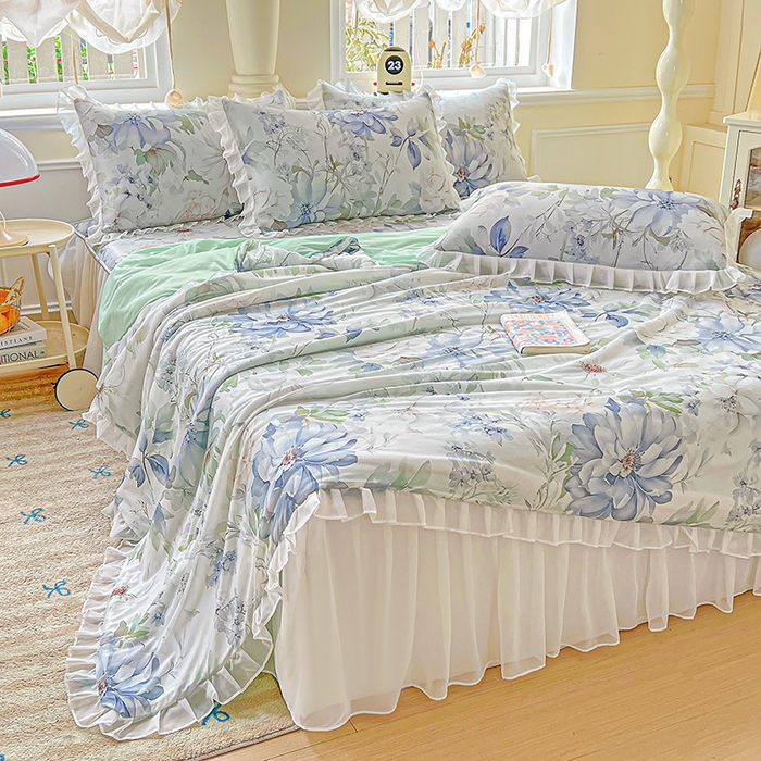 栩裕纺织 2026新款（常年不断货）A类凉感丝床裙款凉席夏被四件套花边空调被三件套 繁花