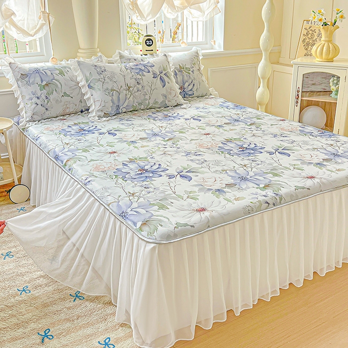 91家纺网 家纺一手货源 找家纺 栩裕纺织 2026新款（常年不断货）A类凉感丝床裙款凉席夏被四件套花边空调被三件套 繁花