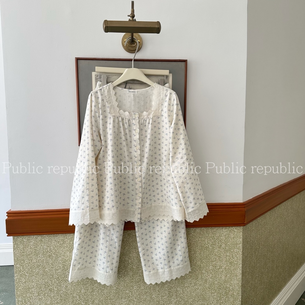 91家纺网 家纺一手货源 找家纺 （总）妍景家居生活馆 2026新款韩系提花方领套装