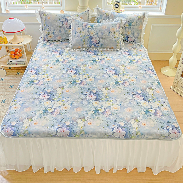 91家纺网 家纺一手货源 找家纺 栩裕纺织 2026新款（常年不断货）A类凉感丝床裙款凉席夏被四件套花边空调被三件套 艾维斯