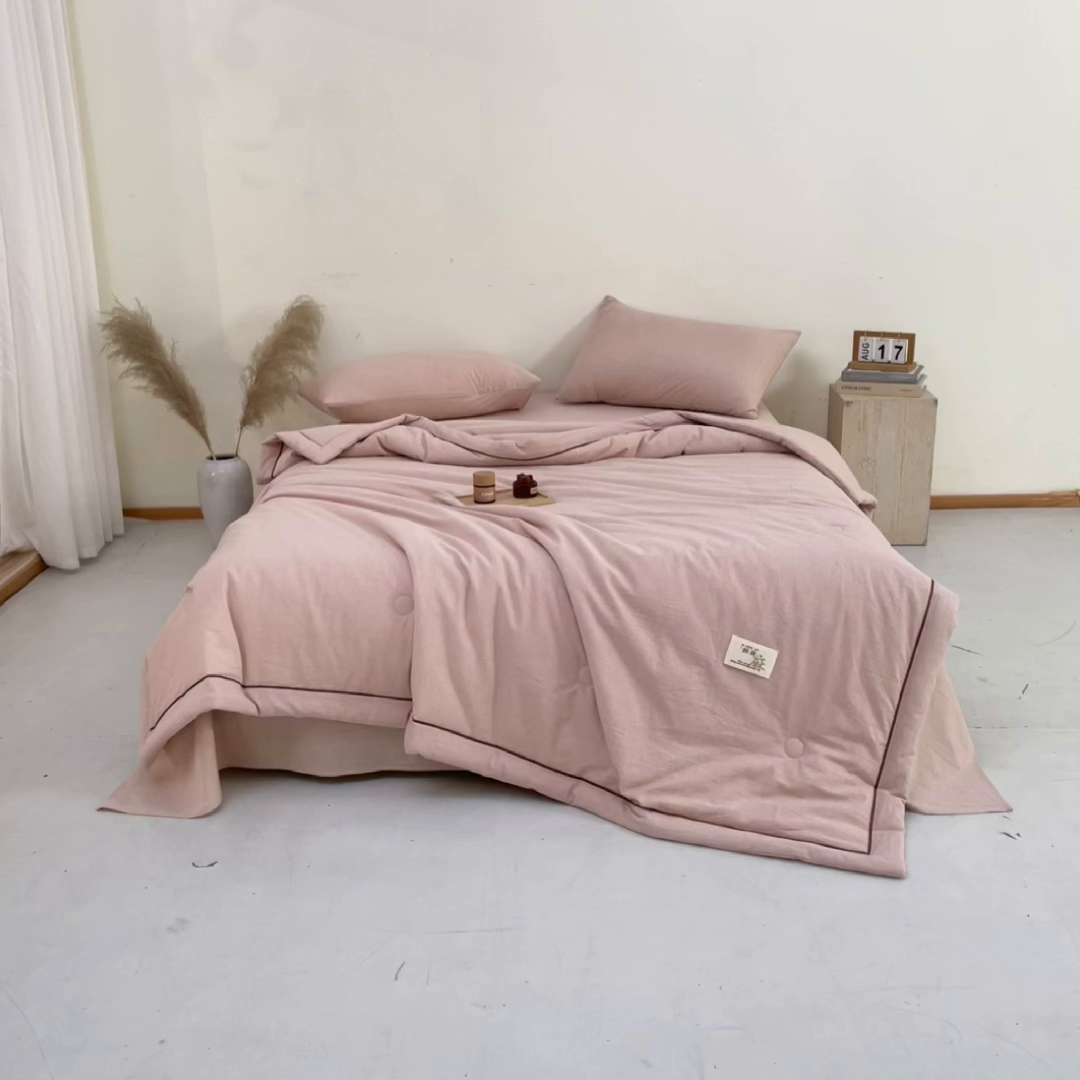 91家纺网 家纺一手货源 找家纺 吾诺家居 2026春夏新款纯色棉麻棉花夏被夏凉被空调被-麻生活系列 麻生活-豆沙