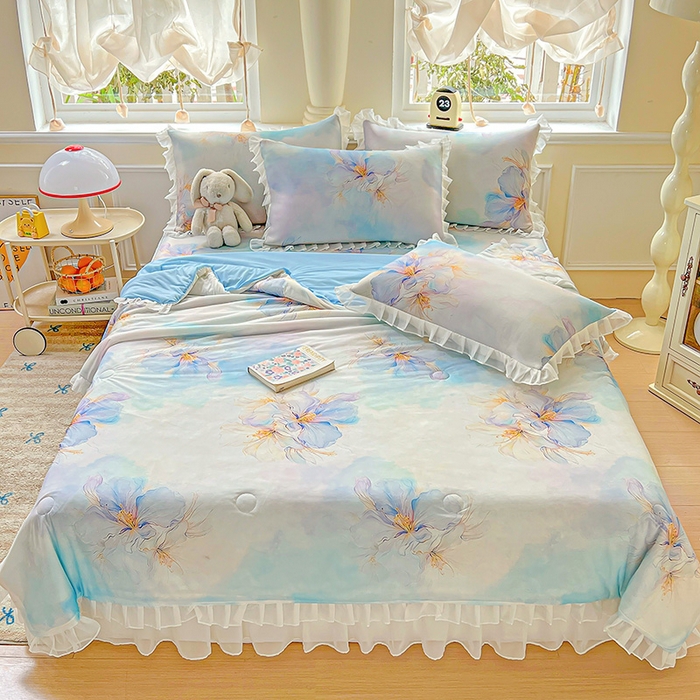 91家纺网 家纺一手货源 找家纺 栩裕纺织 2026新款（常年不断货）A类凉感丝床裙款凉席夏被四件套花边空调被三件套 馨韵