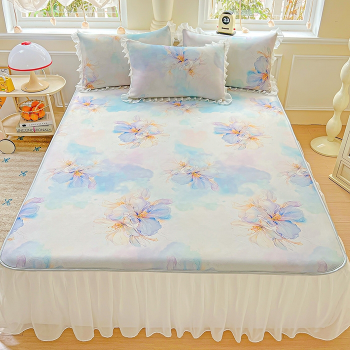 91家纺网 家纺一手货源 找家纺 栩裕纺织 2026新款（常年不断货）A类凉感丝床裙款凉席夏被四件套花边空调被三件套 馨韵