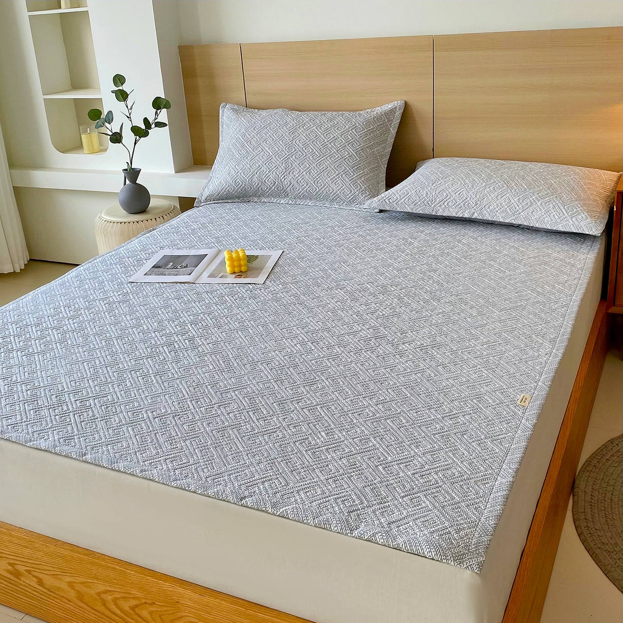 91家纺网 家纺一手货源 找家纺 金鑫汇家纺 2026春夏新款成人床新花型老粗布夹棉床盖软凉席席子可以机洗 流光灰