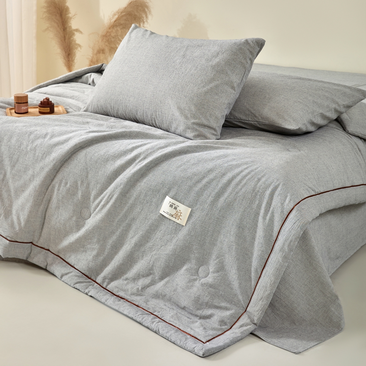 91家纺网 家纺一手货源 找家纺 吾诺家居 2026春夏新款纯色棉麻棉花夏被夏凉被空调被-麻生活系列 麻生活-浅灰