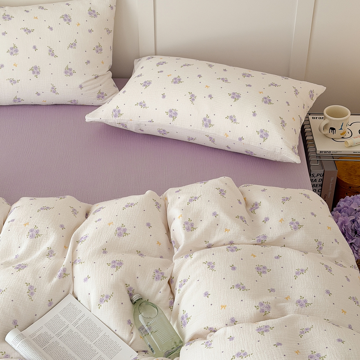 91家纺网 家纺一手货源 找家纺 玖弘家居 2026新款糖果印花色系皱皱纱四件套系列 柔紫花信+浅紫（柔紫花信一对）