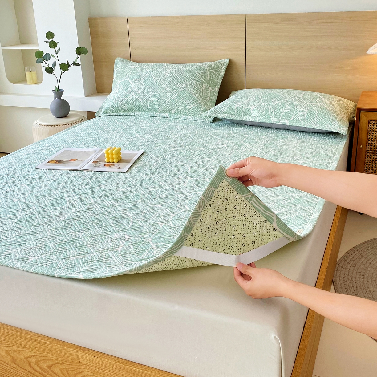 91家纺网 家纺一手货源 找家纺 金鑫汇家纺 2026春夏新款成人床新花型老粗布夹棉床盖软凉席席子可以机洗 绿色心情