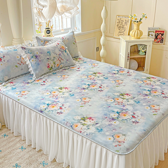 91家纺网 家纺一手货源 找家纺 栩裕纺织 2026新款（常年不断货）A类凉感丝床裙款凉席夏被四件套花边空调被三件套 丽莎庄园