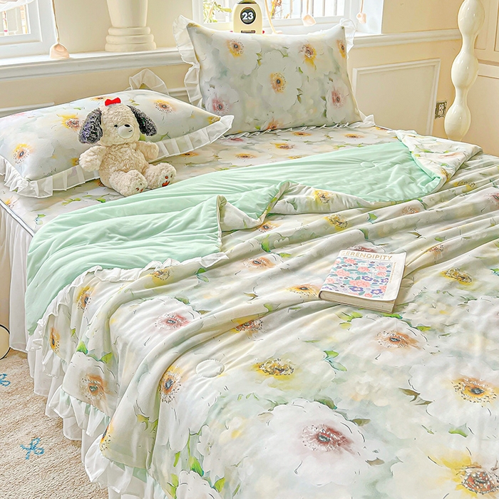 91家纺网 家纺一手货源 找家纺 栩裕纺织 2026新款（常年不断货）A类凉感丝床裙款凉席夏被四件套花边空调被三件套 梦露