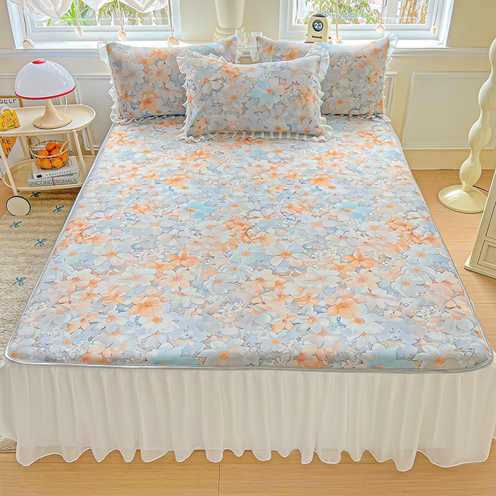 91家纺网 家纺一手货源 找家纺 栩裕纺织 2026新款（常年不断货）A类凉感丝床裙款凉席夏被四件套花边空调被三件套 春花秋实