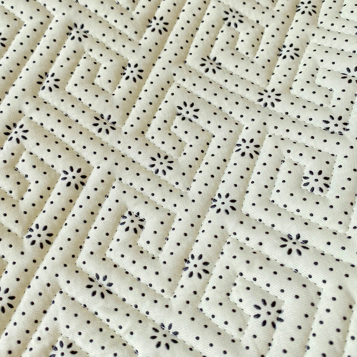 91家纺网 家纺一手货源 找家纺 金鑫汇家纺 2026春夏新款成人床新花型老粗布夹棉床盖软凉席席子可以机洗 千叶