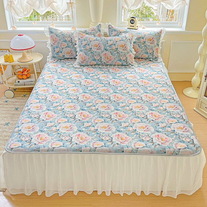 91家纺网 家纺一手货源 找家纺 栩裕纺织 2026新款（常年不断货）A类凉感丝床裙款凉席夏被四件套花边空调被三件套 轻素