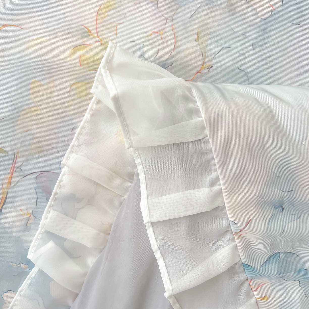 91家纺网 家纺一手货源 找家纺 栩裕纺织 2026新款（常年不断货）A类凉感丝床裙款凉席夏被四件套花边空调被三件套 花谷