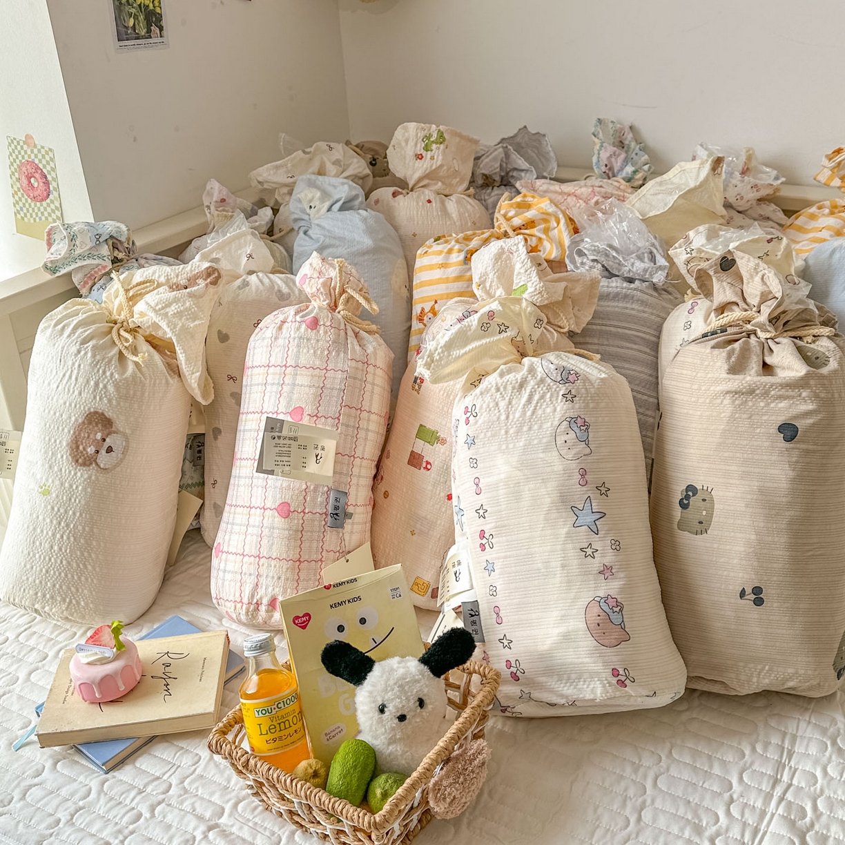 91家纺网 家纺一手货源 找家纺 暖伊家居 2026新款糖果小布袋泡芙纱四件套 组合图仅供展示