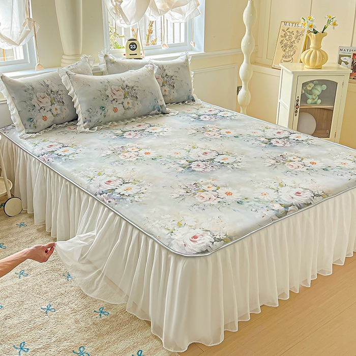 91家纺网 家纺一手货源 找家纺 栩裕纺织 2026新款（常年不断货）A类凉感丝床裙款凉席夏被四件套花边空调被三件套 探戈