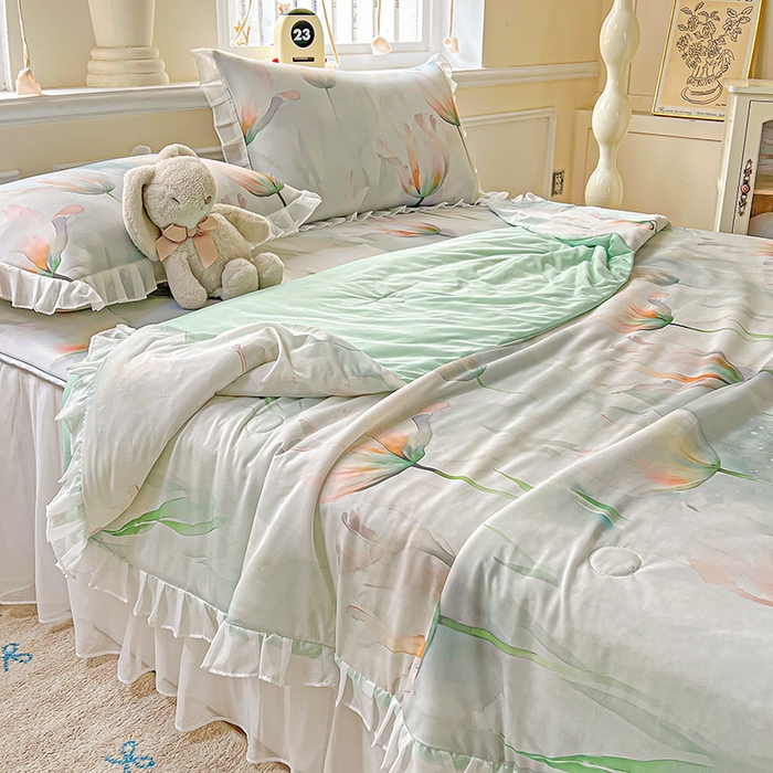 91家纺网 家纺一手货源 找家纺 栩裕纺织 2026新款（常年不断货）A类凉感丝床裙款凉席夏被四件套花边空调被三件套 伊丽莎白