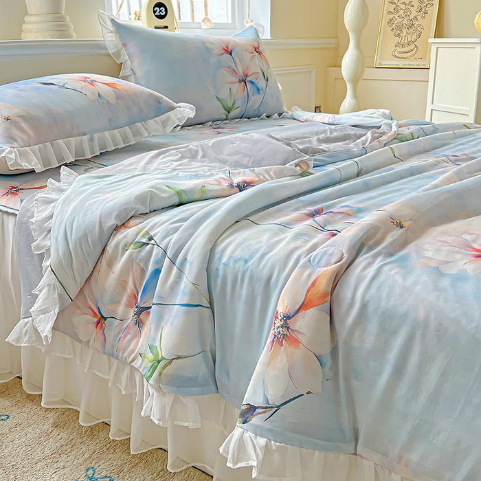 91家纺网 家纺一手货源 找家纺 栩裕纺织 2026新款（常年不断货）A类凉感丝床裙款凉席夏被四件套花边空调被三件套 蒙丽斯